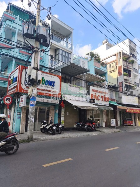 Bán Nhà Mặt Tiền Lạc Long Quân P.3 Quận 11, giá cực tốt
