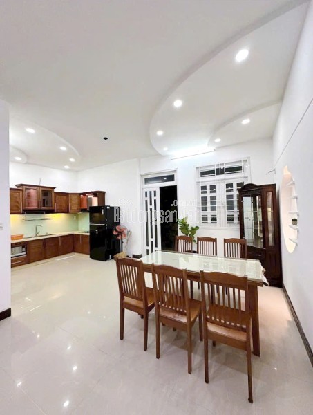 Bán nhà mặt tiền đường Số 17 ngay chợ Phạm Thế Hiển Phường 4 Quận 8