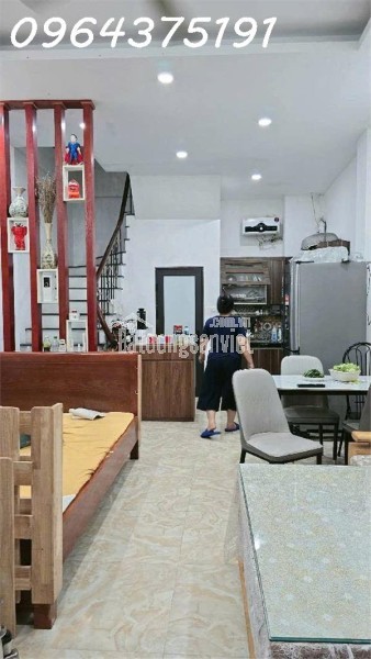 DUY NHẤT MỘT CĂN PHÚC LỢI - GIÁ SIÊU MỀM - 40M2 - 5 TẦNG - 3 NGỦ - DÂN XÂY VF3 ĐÕ CỬA