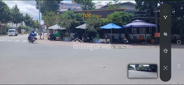 Nhà lầu 3 tầng mới 100%. Mặt tiền Huyện 95, gần Quán cafe Chất. (Phường Trung An)