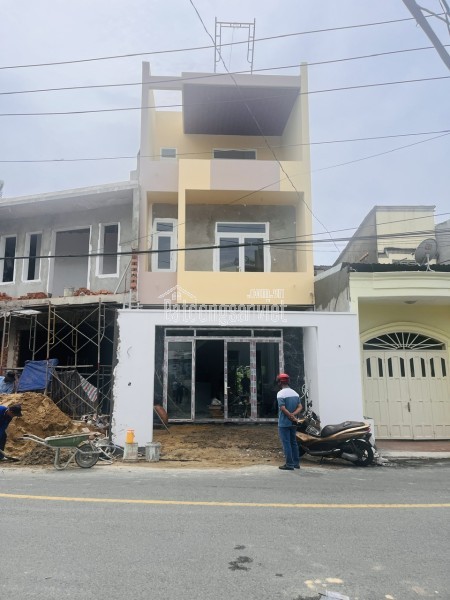 trước mặt KINH DOANH ĐỈNH 5 TẦNG (CÓ HẦM), VỊ TRÍ VÀNG TP DĨ AN, 122M², CHỈ 10.8 TỶ TL