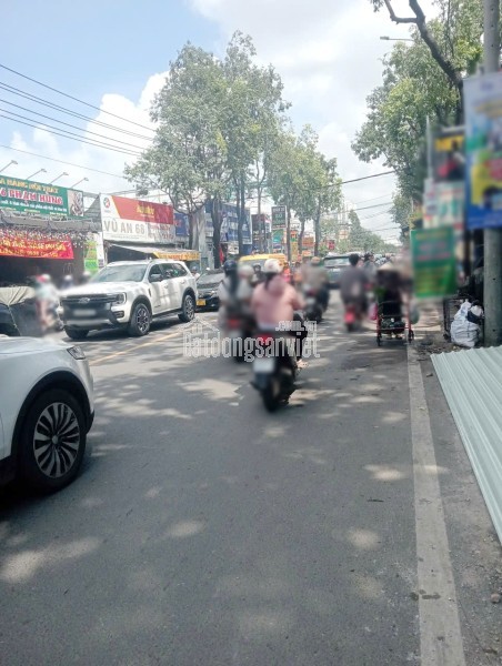 Bán nhà mặt tiền Kinh Doanh Phạm Hùng gần siêu thị Satra