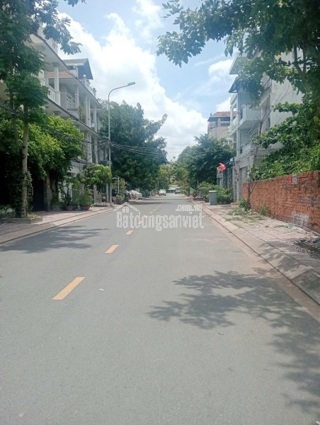 Bán nhà mặt tiền Kinh Doanh Phạm Hùng gần siêu thị Satra