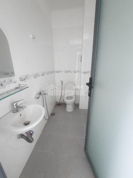 NHÀ Q8 ĐẸP Ở LIỀN VIEW SÔNG CÔNG VIÊN GẦN QUẬN 5 QUẬN 10 NHỈNH 6 TỶ