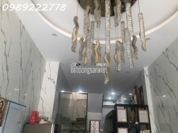 Cho thuê nguyên căn mặt tiền Trường Sa - 3.5X14M - 5 tầng mới 100% - Giá 35tr
+ Phù hợp làm vp