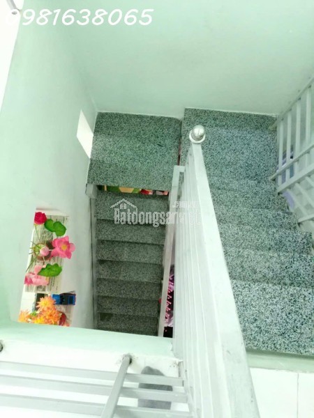 Bán Nhà 2 Tầng Cách Đường Ngô Đến 300m, Cách Đường 2/4 1km, Diện tích 50 m2 Giấy tờ tay có phường