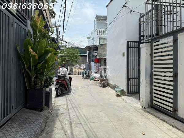 Bán Nhà 2 Tầng Cách Đường Ngô Đến 300m, Cách Đường 2/4 1km, Diện tích 50 m2 Giấy tờ tay có phường
