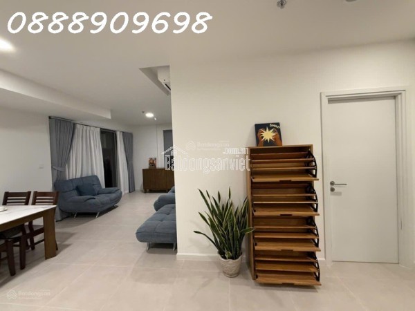 Sốc bán căn góc Urban Green, 65m2, 2PN2WC giá 4.2 tỷ, có HĐMB. LH 0888.90.96.98