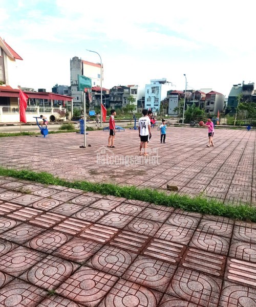 NHÀ ĐẸP VỊ TRÍ TRUNG TÂM CẨM PHẢ BÁN GẤP GIÁ CỰC TỐT
