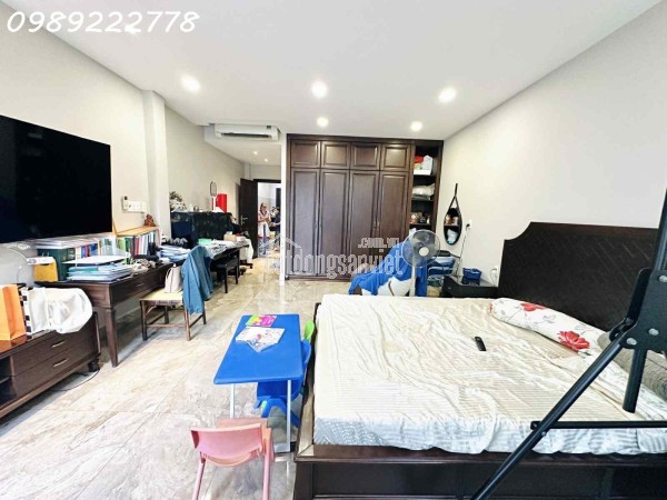 BÁN NHÀ MẶT TIỀN NGUYỄN TRỌNG TUYỂN -PHƯỜNG 8- 4.1/20X40M - 6 TẦNG - THANG MÁY - KINH DOANH DÒNG