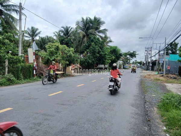 Lô đất MẶT TIỀN Tỉnh 879B, gần cầu Bình Cách, Tân Bình Thành, Chợ Gạo. Giá ngộp.