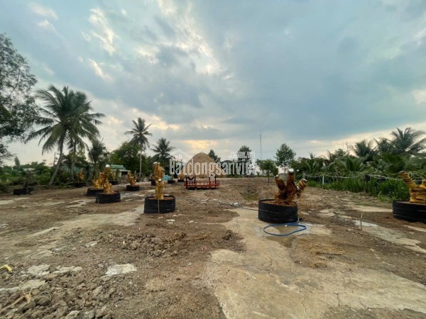 Lô đất MẶT TIỀN Tỉnh 879B, gần cầu Bình Cách, Tân Bình Thành, Chợ Gạo. Giá ngộp.