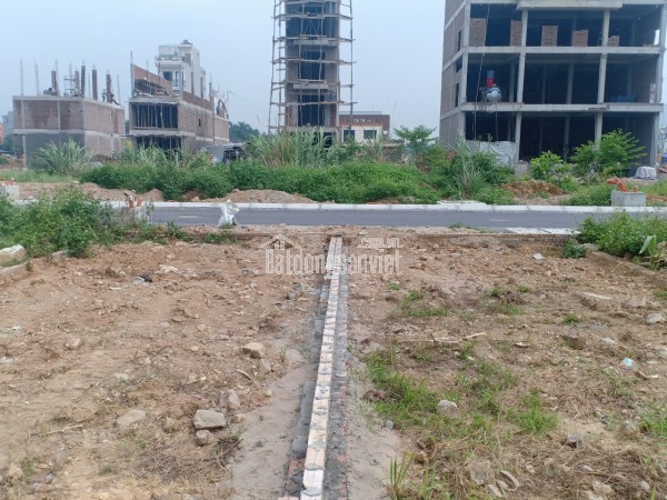 Bán lô đất hoa hậu hàng hiếm khu dịch vụ Vân Canh 25,2 ha