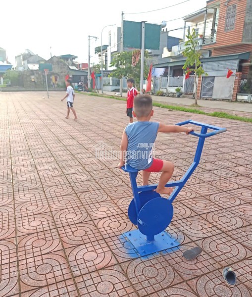 Bán gấp nhà 2 tầng kiên cố – ô tô đỗ cửa