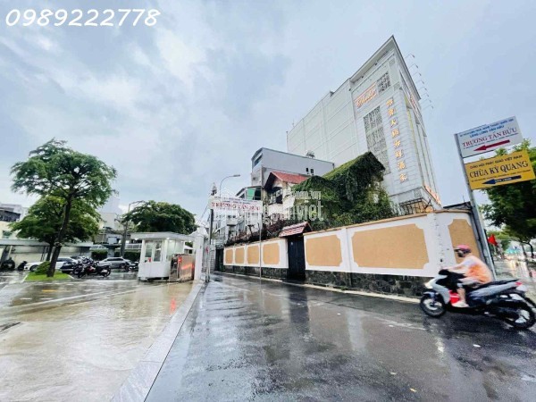 2 MẶT TIỀN ĐƯỜNG HOA –  PHƯỜNG CẦU KIỆU (MỚI) - NỞ HẬU 7.8M – 5 TẦNG THANG MÁY - TỔNG 18 PHÒNG -