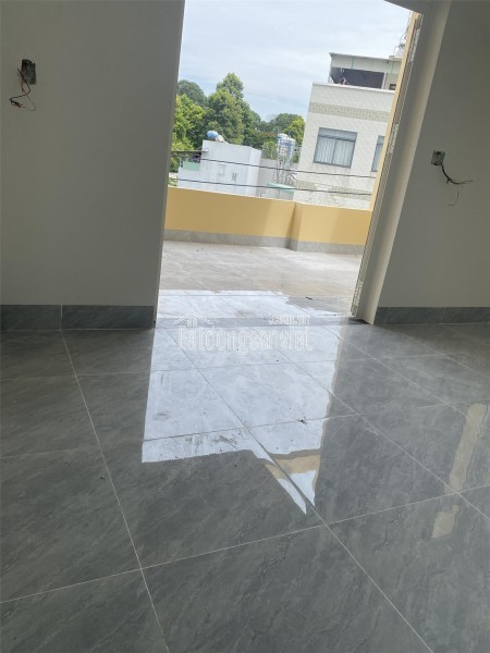 BÁN NHÀ MỚI XÂY - VỊ TRÍ VÀNG - TẶNG FULL NỘI THẤT - DĨ AN