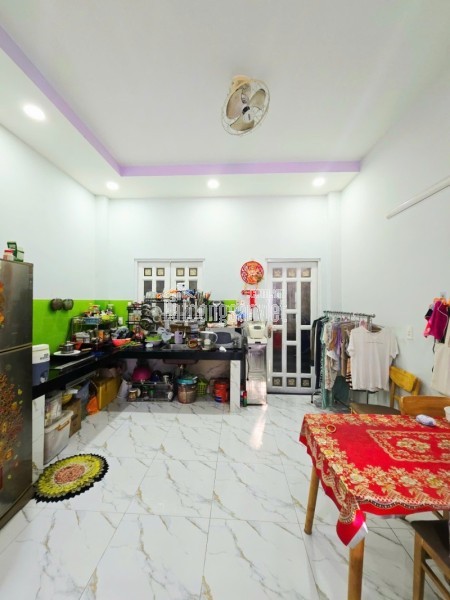 Bán đất thổ cư Đường Long Thuận, Phường Long Phước, TP HCM, DT 59m2, 4 x14.7m, SHR, 3.35 tỷ.