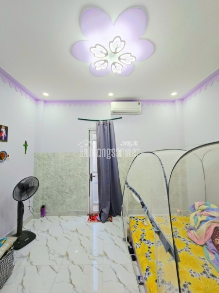 Bán đất thổ cư Đường Long Thuận, Phường Long Phước, TP HCM, DT 59m2, 4 x14.7m, SHR, 3.35 tỷ.