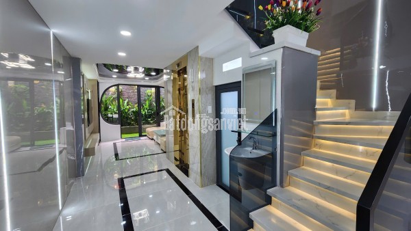 NHÀ PHỐ THANG MÁY - ĐẲNG CẤP - 4 TẦNG - FULL NỘI THẤT NGAY NGÃ TƯ GA - QUẬN 12