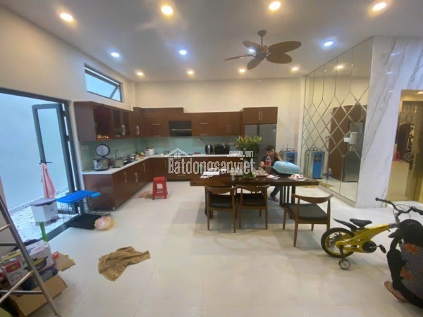 Chính Chủ Bán Mặt Tiền Cách Mạng Tháng Tám, P.13, Q.10: (4x31.68m), Giá Tốt 45 tỷ!