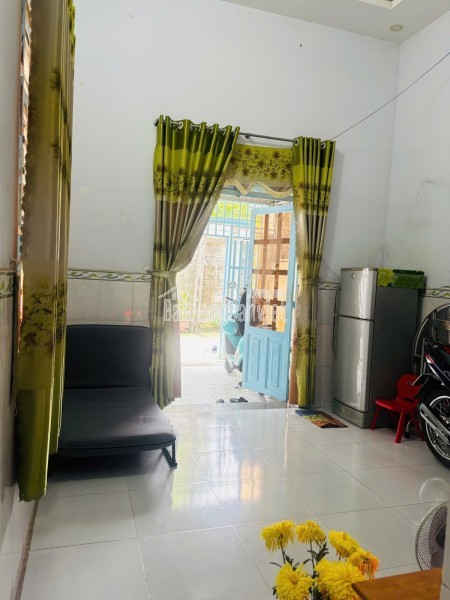 BÁN NHÀ MẶT TIỀN KHU VIP – 4 TẦNG CÓ THANG MÁY – ĐỐI DIỆN CHỢ, CẠNH TRUNG TÂM THƯƠNG MẠI
