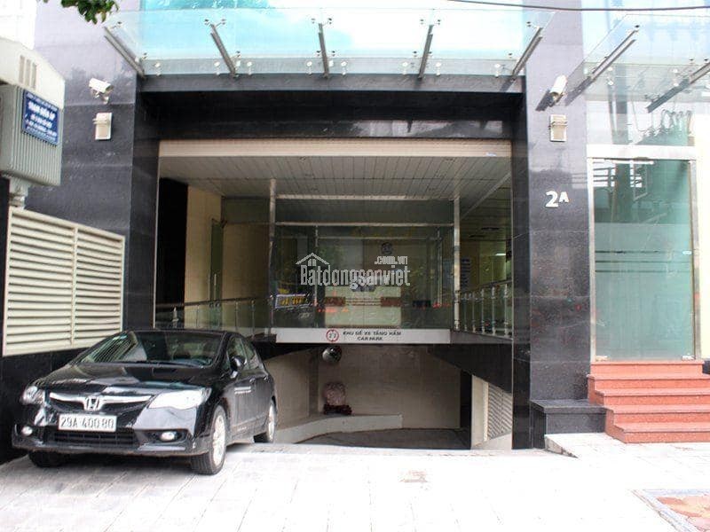 Bán toà văn phòng hạng B lô góc 2 mặt phố- Phố Huế- Đại Cồ Việt- 525m2- 12 tầng giá 5XX tỷ