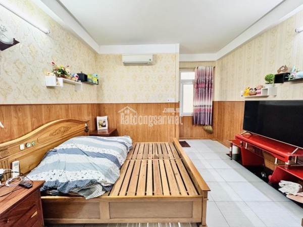 Bán nhà Hồ Văn Huê, Phú Nhuận: 86m2, 4 tầng, 4PN, sổ đỏ chính chủ, giá chỉ 15.5 tỷ - Cơ hội an cư