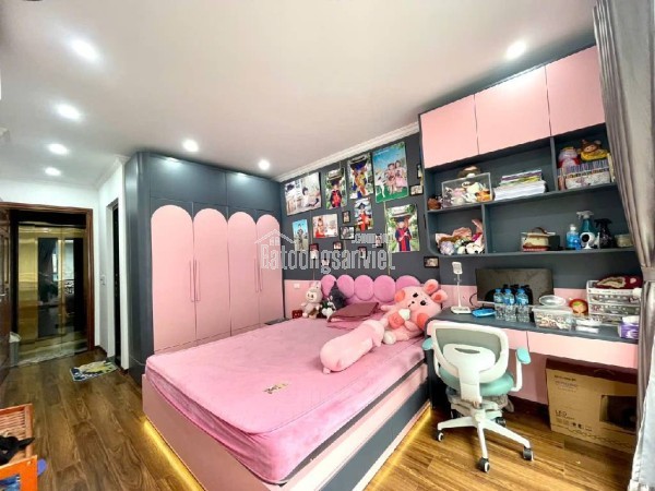 NHÀ ĐẸP Ở NGAY - GIÁ ĐẦU TƯ - HIẾM - NGÕ THÔNG - GẦN PHỐ - MẶT TIỀN RỘNG- TẶNG FULL NỘI THẤT.