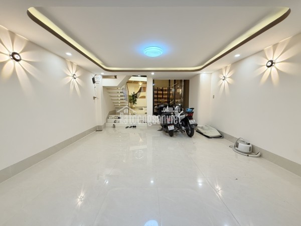 Gò Vấp nhà trong ngõ 5 tầng, 80m2, 4 phòng ngủ, sổ hồng trao tay, giá hời chỉ 9.5 tỷ - Cơ hội an