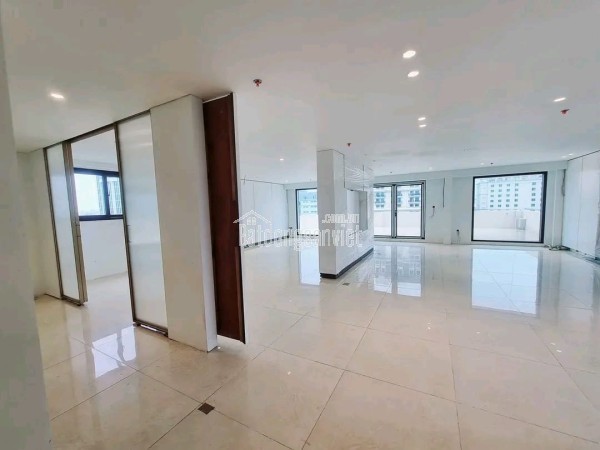Bán gấp toà văn phòng mặt phố Trần Hưng Đạo- Hoàn Kiếm 438m2- 15 tầng giá nhỉnh 400 tỷ