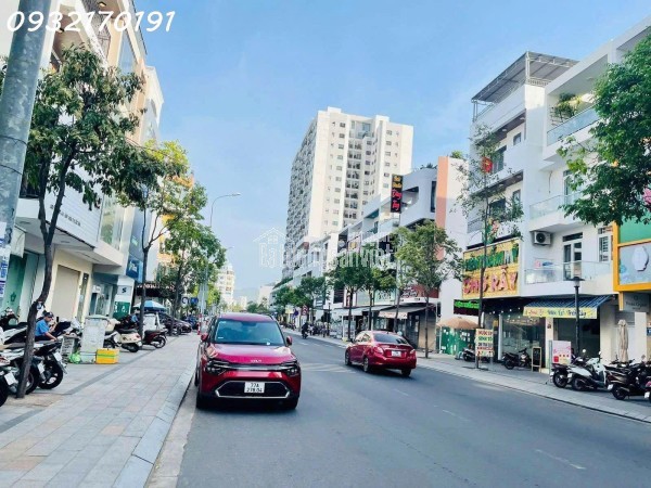 LÔ GÓC GÓI 8 HÀNG HIẾM- Gần HỒ BƠI đường lớn rộng 18m-CHỦ CẦN TIỀN BÁN GẤP-GIÁ ĐẦU TƯ CỰC TỐT