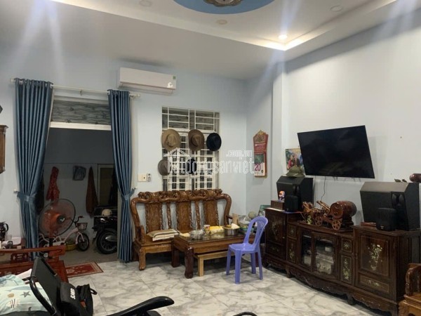 Bán nhà đường ô tô - Diện tích 55m2 ( 3PN/2WC ) sổ hồng, Giá 5tyx còn Thương lượng LH 0382202524.