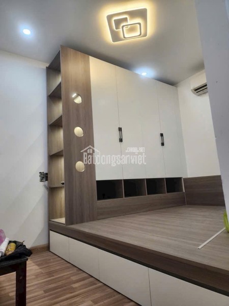 Nhà đẹp cần bán, có nội thất, đường oto ra vào, Sổ hồng sang tên ngay, Giá còn bớt