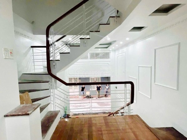 Mặt ngõ Thái Hà 50m2x5 tầng mặt tiền 4.5m, ô tô trong nhà giá 20.7 tỷ