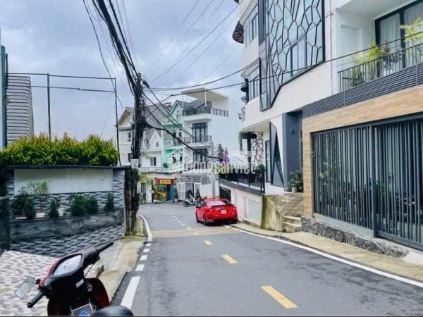 BÁN ĐẤT TẶNG NHÀ GỖ ĐƯỜNG HUYỀN TRÂN CÔNG CHÚA PHƯỜNG 4, ĐÀ LẠT