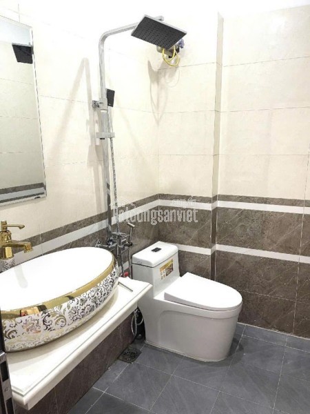 HOT – BÁN NHÀ 5 TẦNG ĐẸP LONG LANH – LÔ GÓC – Ô TÔ ĐỖ CỬA – KINH DOANH – THANG MÁY – TRUNG TÂM