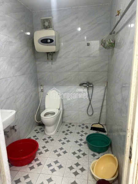 Chính chủ cần bán nhà Căn 303, TT xây lắp lâm nghiệp, ngõ 54, đường Ngọc Hồi, Hoàng Liệt, Hà Nội.