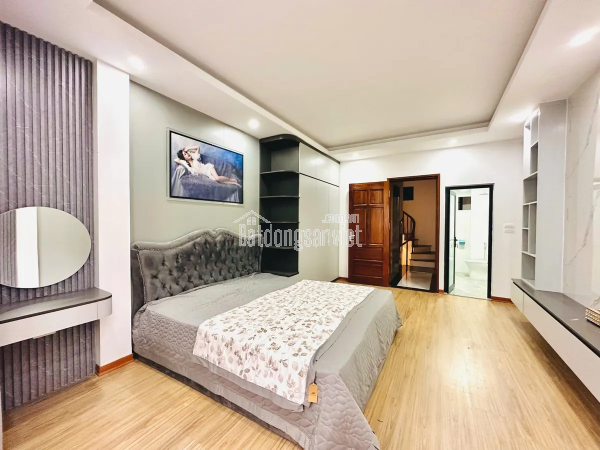 Ngõ 190 Văn Chương 39m2 x 6 tầng Mặt tiền 4.1m giá 9.98 Tỷ