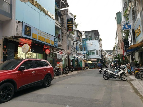 Chính Chủ Bán HXH Nguyễn Đình Chiểu, P.2, Q.3: 5.8x12.5m, Giá Tốt Chỉ 25 Tỷ!