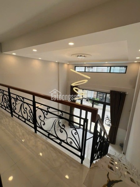 SÁT MẶT TIỀN ĐƯỜNG Q4 
CÓ 2 TỶ -  3 TẦNG