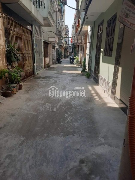 Bán đất tặng nhà 2 tầng tại Lương Văn Can Hà Đông 10 tỷ