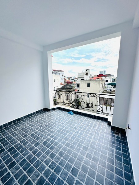 Chính chủ caàn nhượng  lại căn nhà tại ngõ 282 Kim Giang, DT36m2, 4 tầng giá 7,6 tỷ.