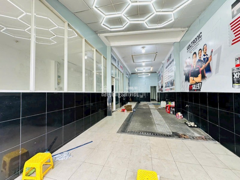 Bán gấp nhà DT lớn 7m MTKD Khuông Việt Quận Tân Phú