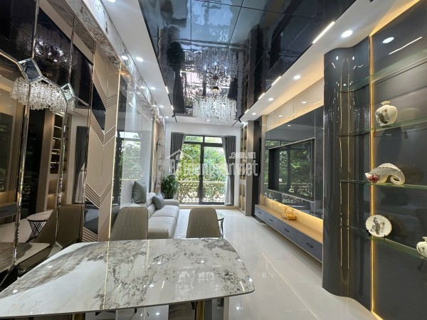 Mặt phố kinh doanh Kim Giang, DT 45m2, 5 tầng giá 18 tỷ.