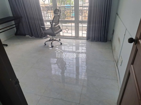 BÁN NHÀ QUẬN 7, 4 x 14.5m, GẦN HUỲNH TẤN PHÁT, HẺM 6m, 3 TẦNG, 6.x TỶ