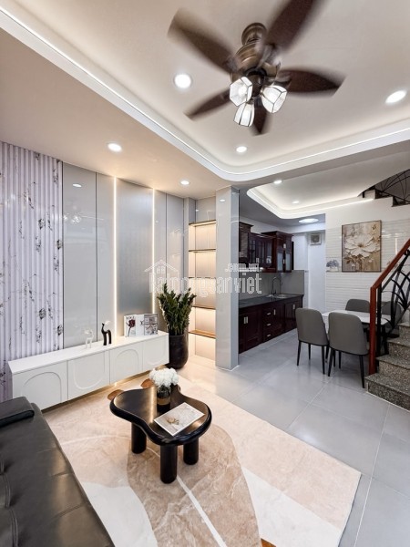 SIÊU VIP NGUYỄN ĐÌNH CHÍNH PHÚ NHUẬN - 3 TẦNG BTCT HOÀN CÔNG ĐỦ - MỚI ĐẸP FULL NỘI THẤT - DT 4.5x7