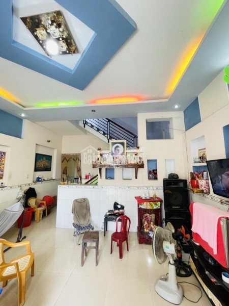 63m2 - 2 TẦNG BTCT - CHỈ NHĨNH 3 TỶ - GẦN MẶT TIỀN