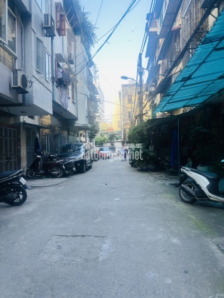 Bán căn nhà Trần Cung, Giá tốt- ở ngay, 33m², 4,6 tỷ