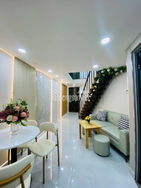 CHÀO BÁN CĂN NHÀ NHỎ XINH TUYỆT ĐẸP, TÀI LỘC PHONG THUỶ TỐT
