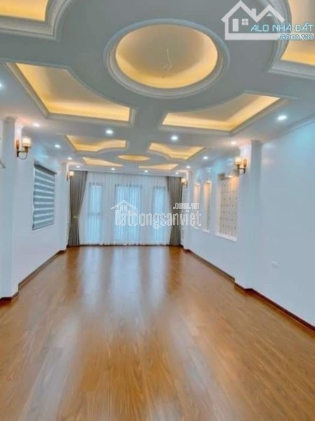 SIÊU PHẨM MẶT PHỐ TRỊNH ĐÌNH CỬU THANH XUÂN - 9 TẦNG THANG MÁY GIÁ CHỈ 28,5 TỶ.